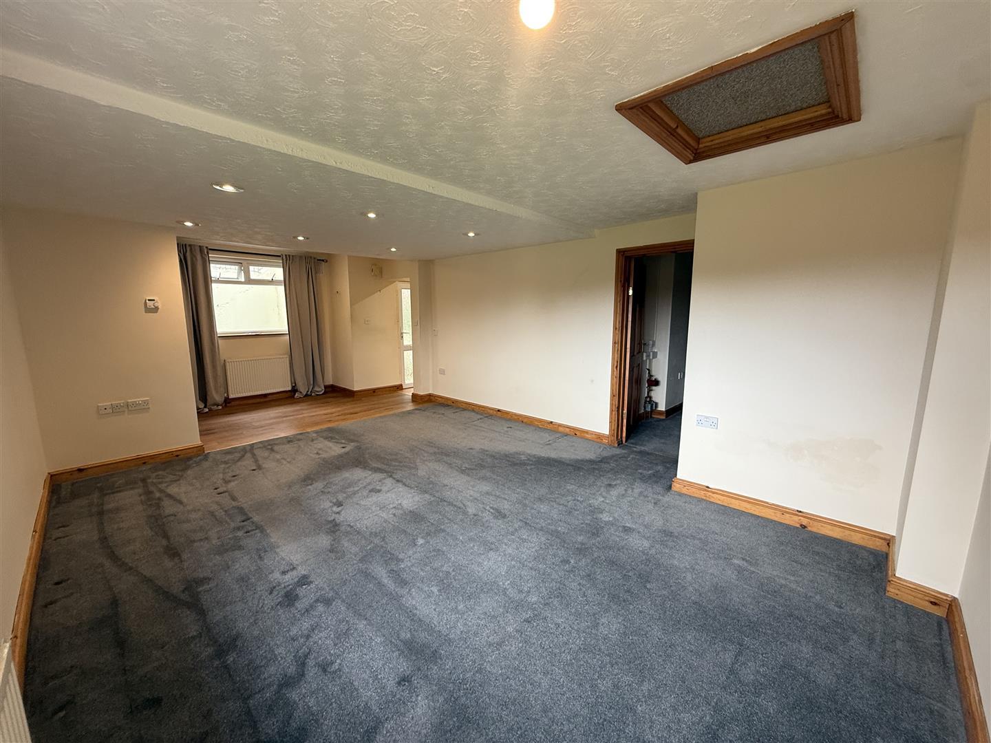 Property Image 763dddf9-612b-49b4-b4d8-72948a855a41