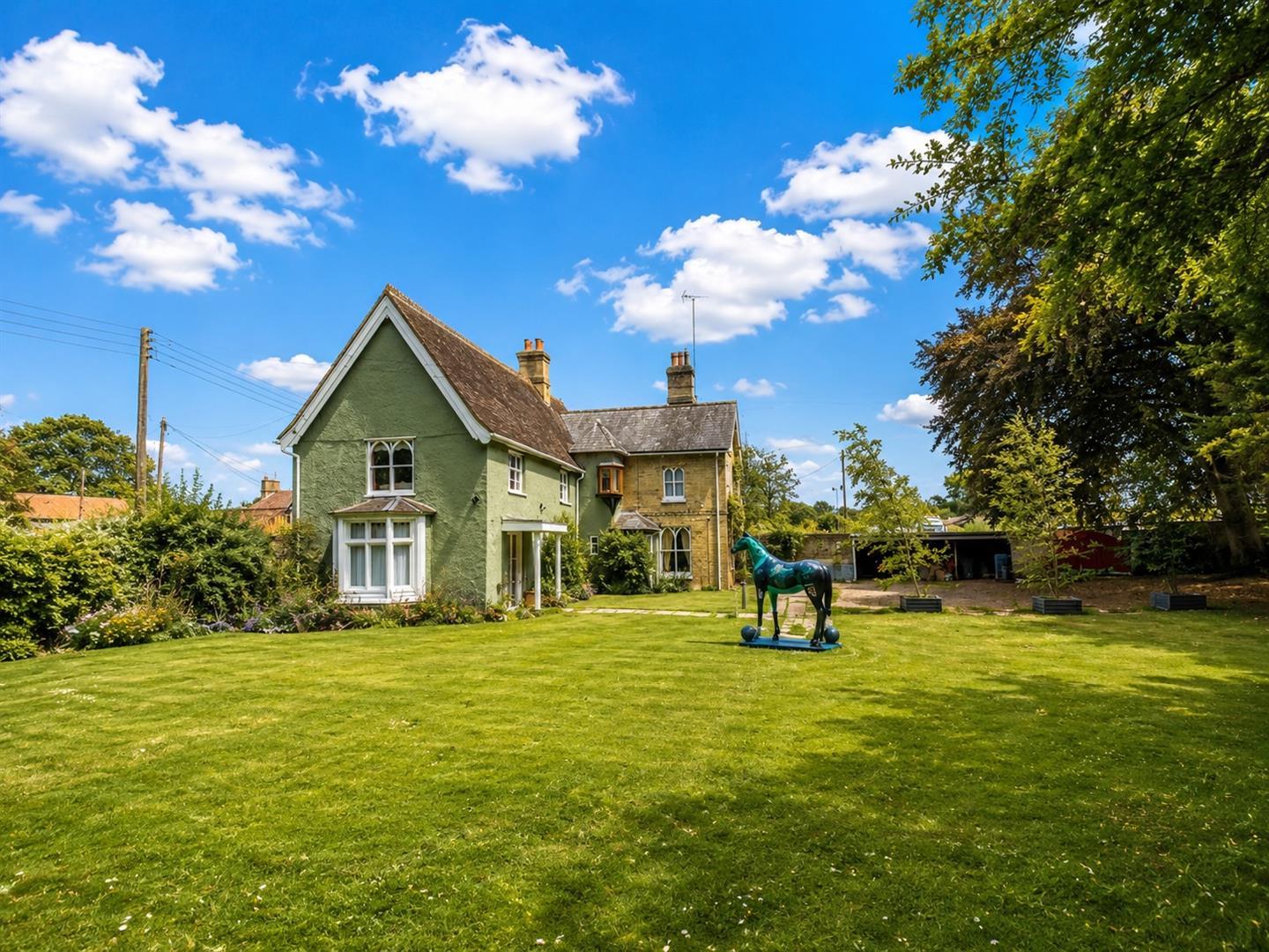 Property Image 763f9793-c9da-41fb-89d1-b3c70d07be44