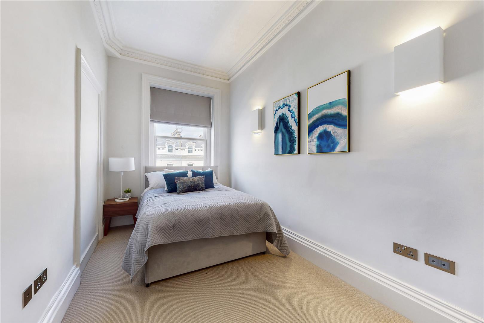 Property Image 764f75b8-e8d4-4196-85c7-ca13caf43922