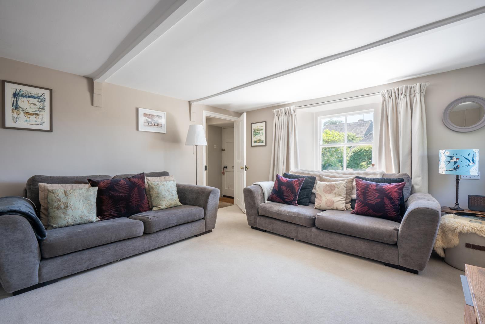 Property Image 7651ba47-7ae0-45df-9214-3f43d7d53bfb