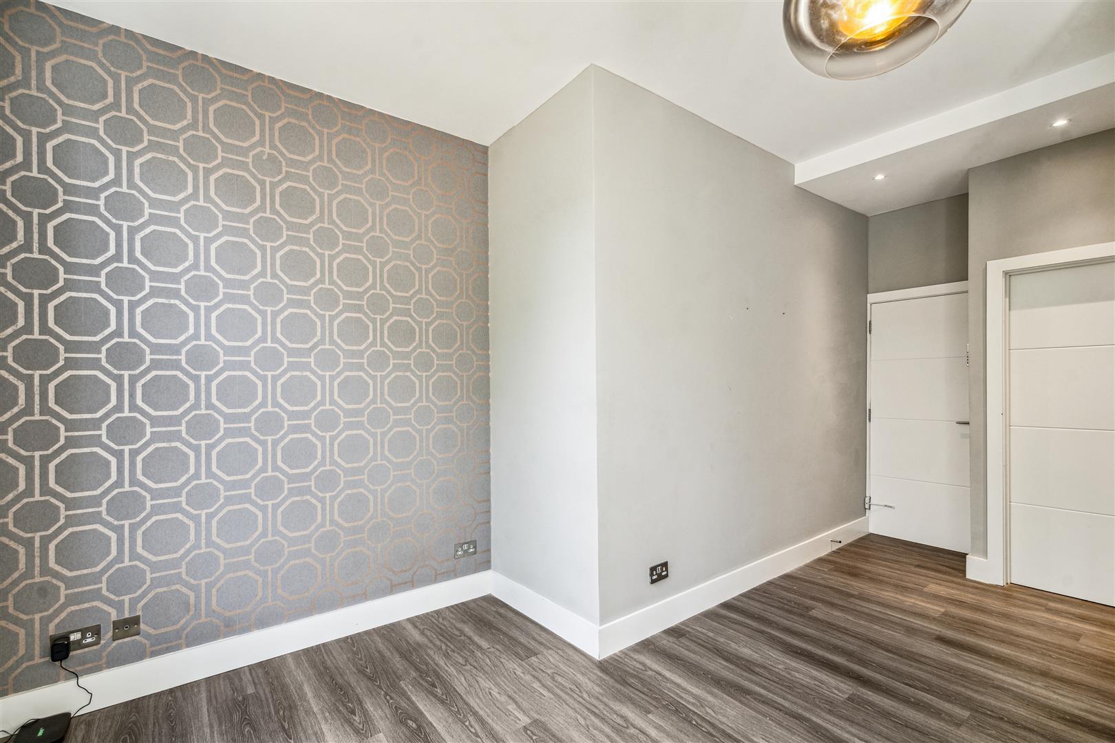 Property Image 76624649-3082-48ec-9a64-71c63de343dc