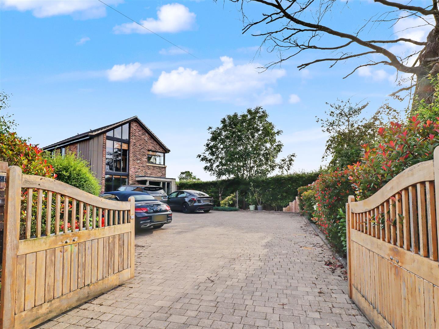 Property Image 7697d50d-e561-4592-92f3-add33b4f83f8