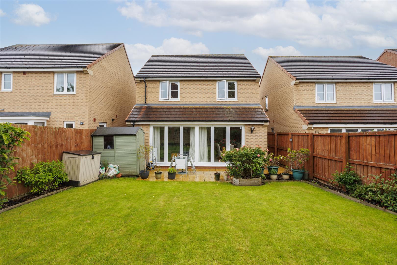 Property Image 76ad9431-f156-4a73-ad92-543dca937f4b