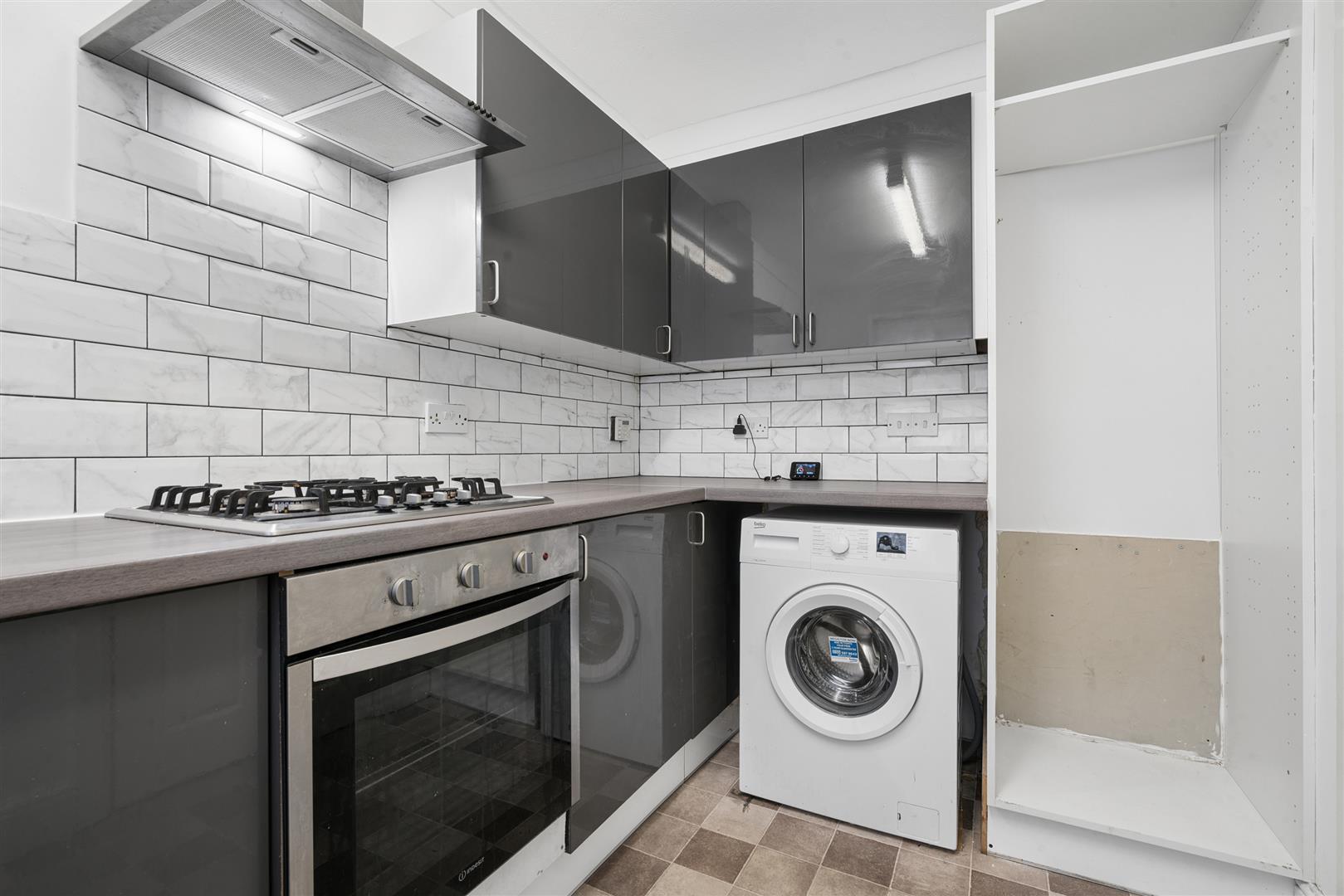 Property Image 76b8438b-256f-41f6-9e33-63dc658618e3