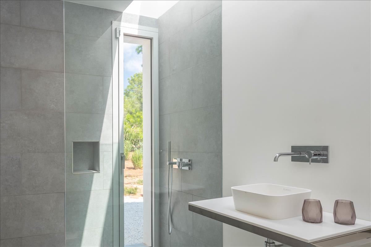 Property Image 76ca5a2f-5ecd-45bb-9968-994cc4b27594