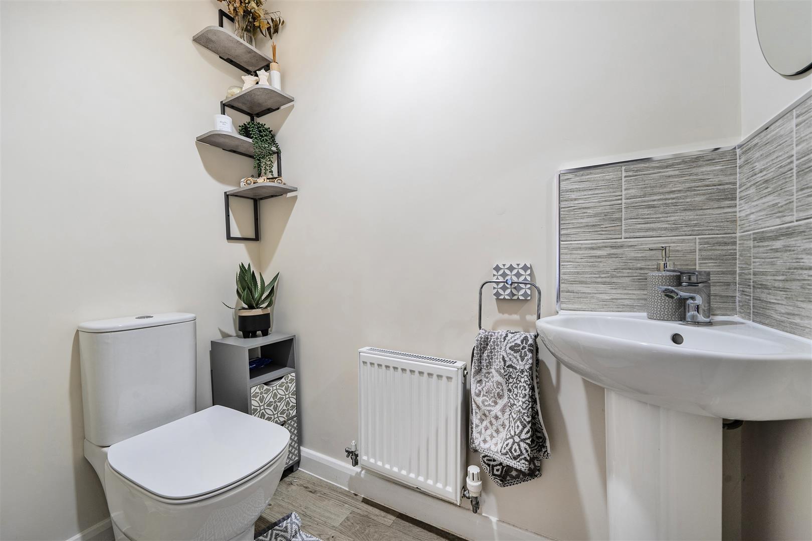 Property Image 76d9ae24-b86f-417c-a39a-1336aae724bd