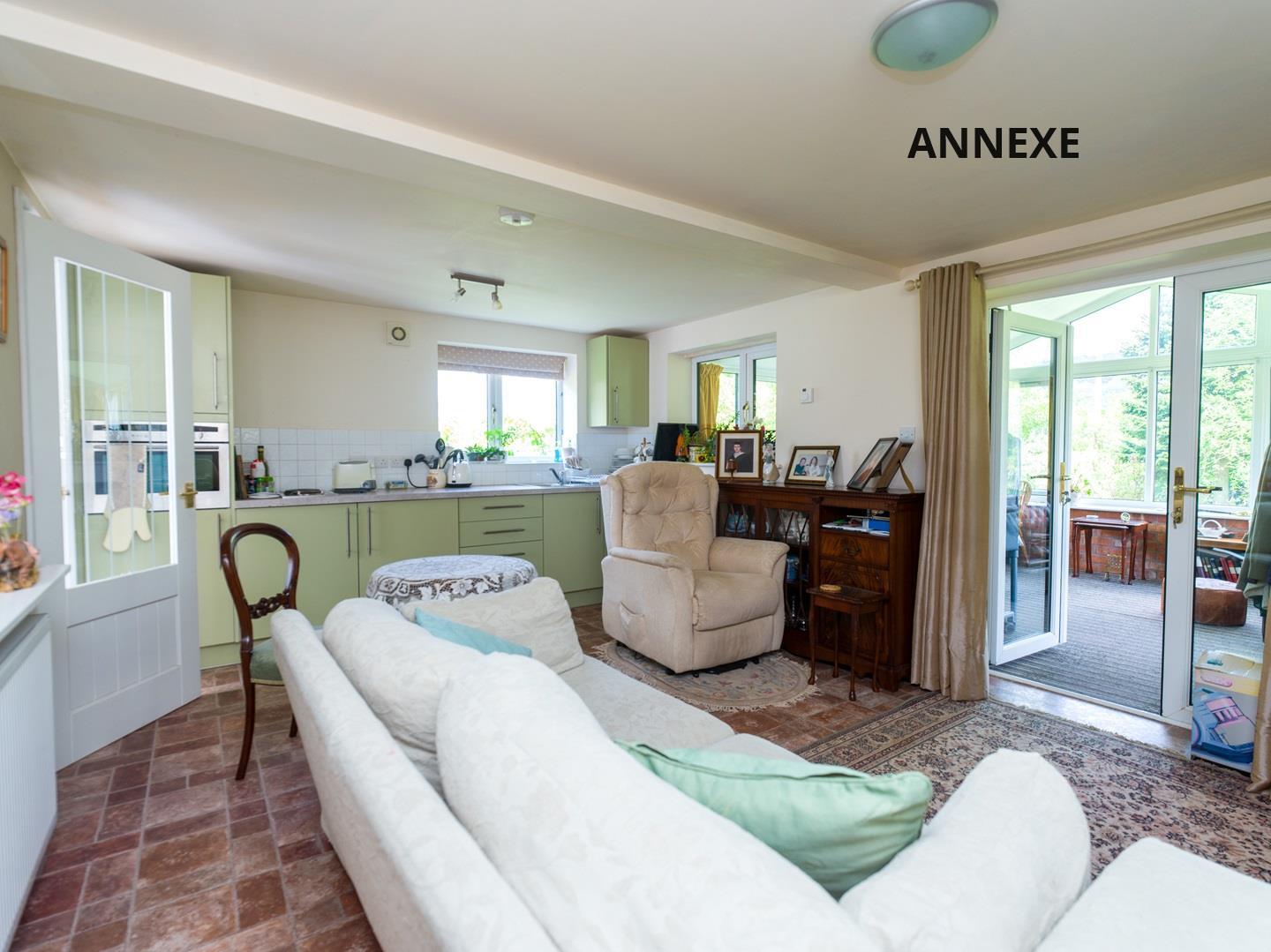 Property Image 76e86e52-67b5-44fa-ab26-48baa6046c7f
