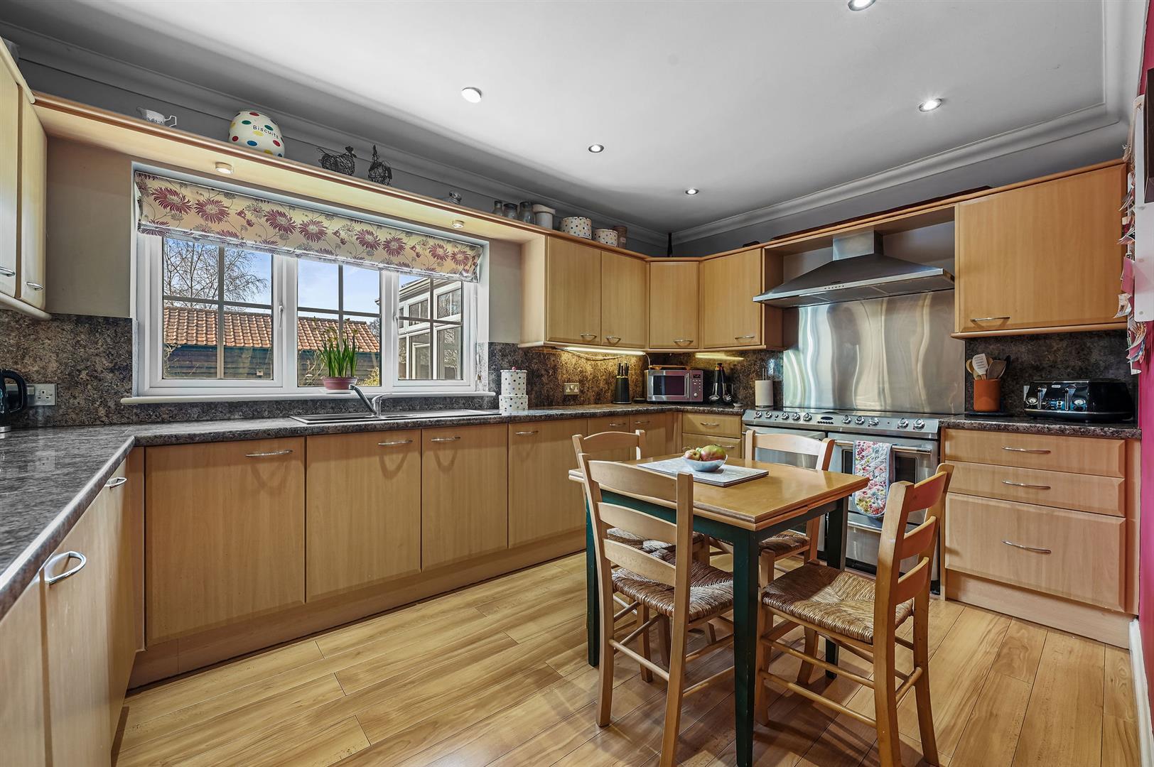 Property Image 76fefee1-6ebd-48f5-bfe4-c236e470ede1