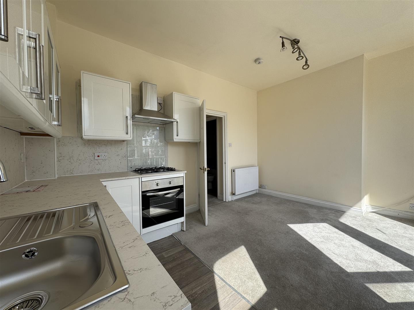 Property Image 77040580-42da-46b1-979b-45fbad601115