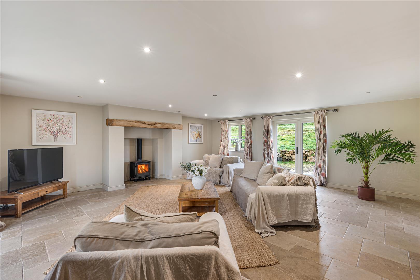 Property Image 7713fa6a-e652-49fe-95ed-b464608f22d6