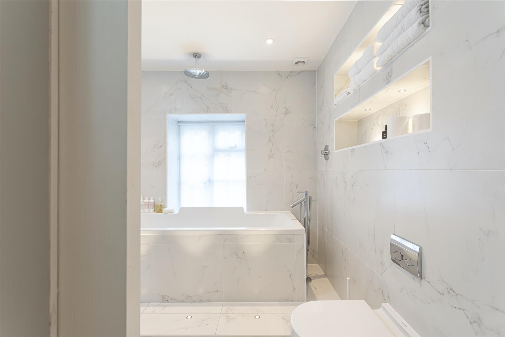 Property Image 77142a44-78d0-4dbf-911f-b98975a8d14e