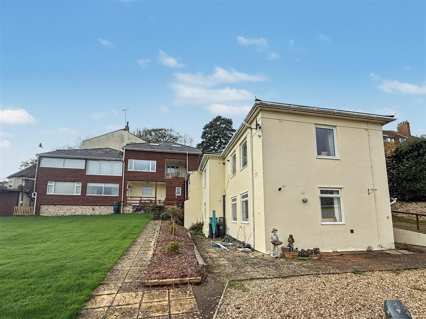 Property Image 771d2e0e-ead4-4a13-9575-1d4b04cd8659