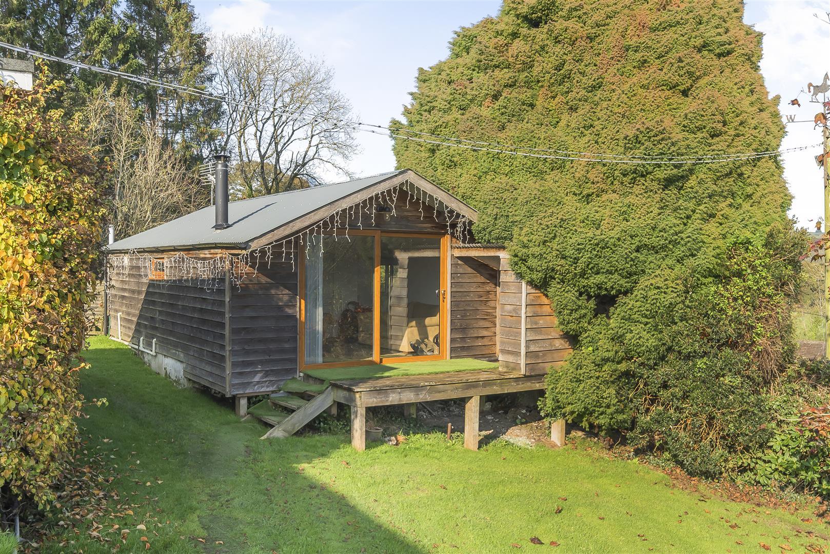 Property Image 7726fb86-fe1b-43f8-aa85-4e48e75cb6ea