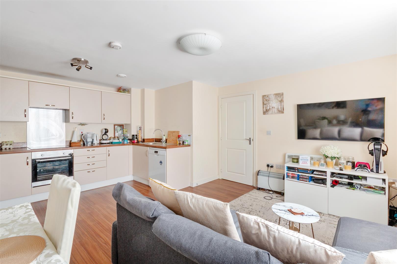 Property Image 77337b99-3618-46e0-8304-564a3ea6bd19