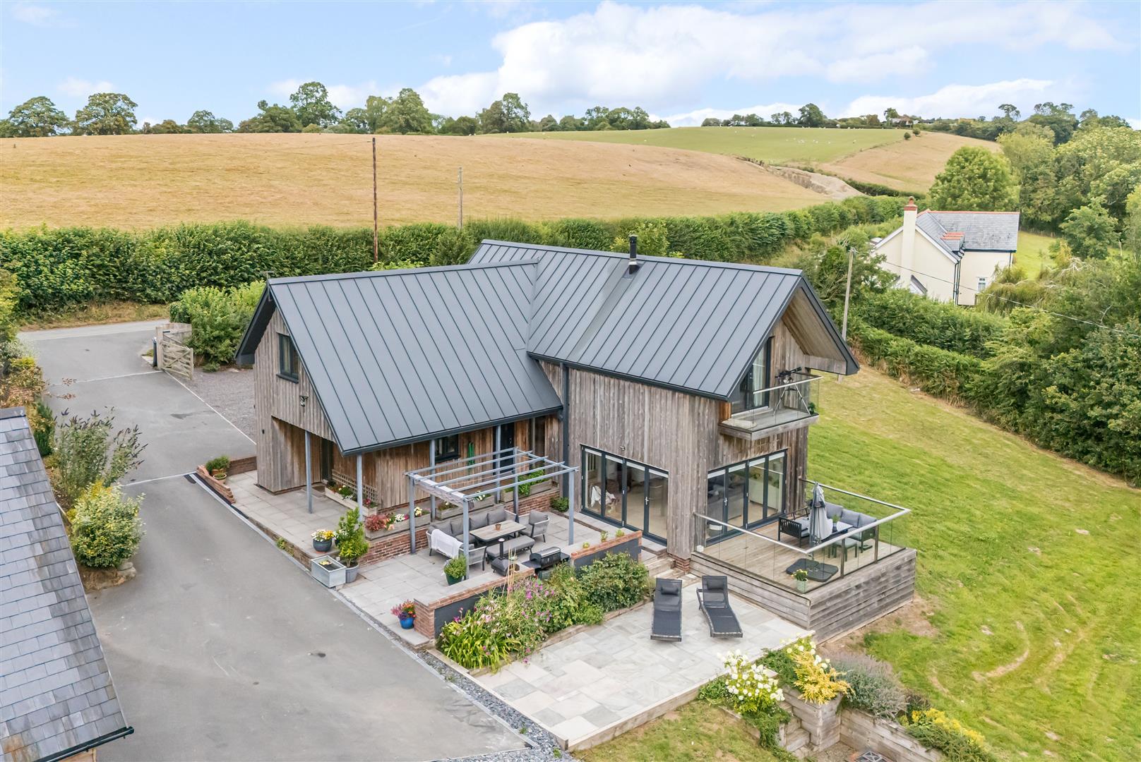 Property Image 77428f8e-397b-4dab-bd85-879cbf800ecd