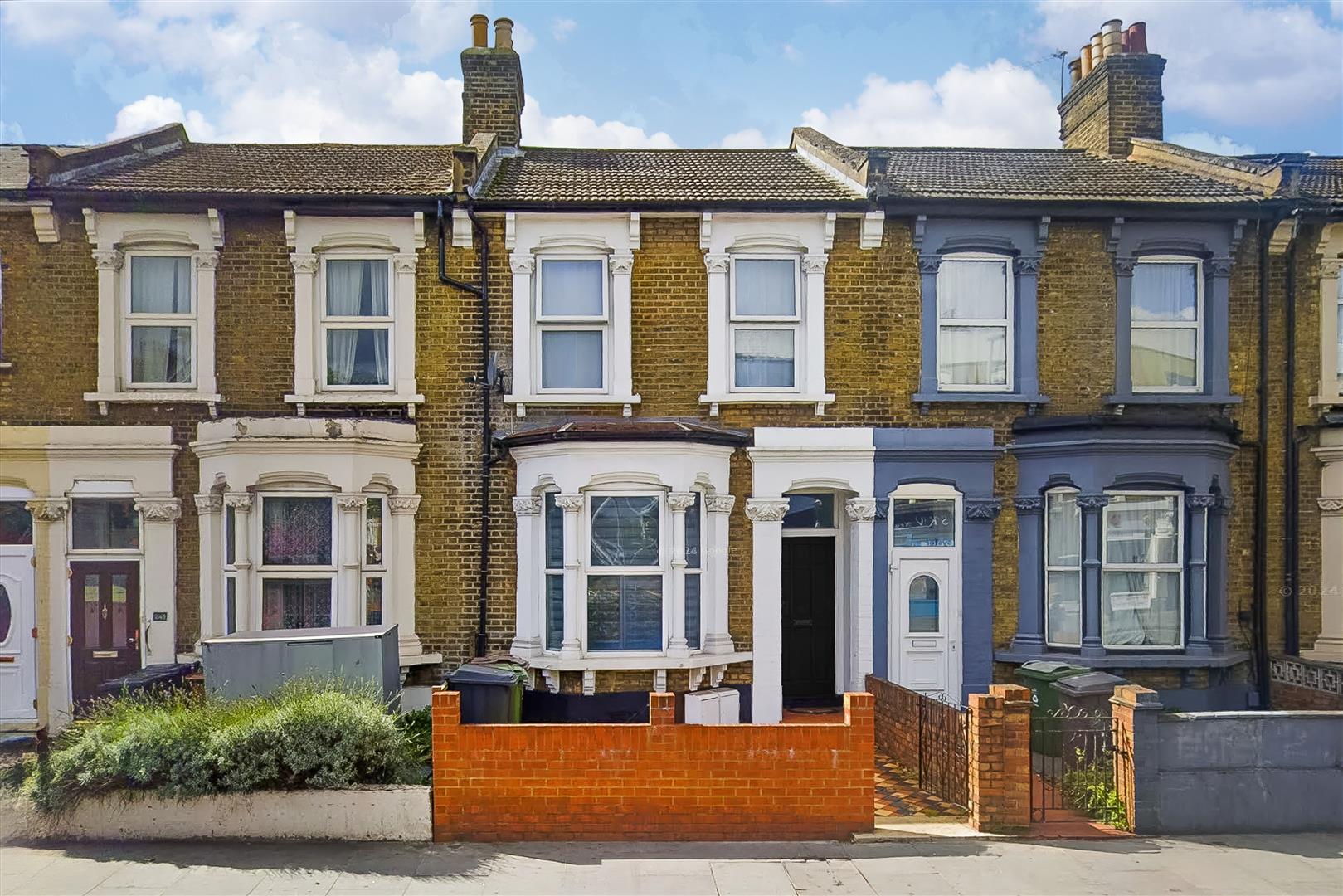 Property Image 775309ec-9642-488e-9256-6ab1e9ee0316