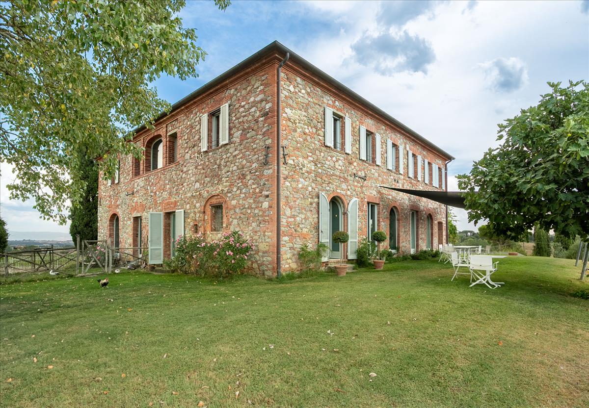 Property Image 776c9d1e-cd69-4317-a126-2acd454ef1eb