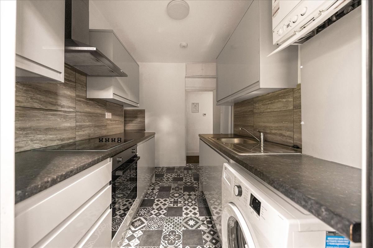 Property Image 777145fe-76ec-4e43-b23e-1c56d7cb42e8