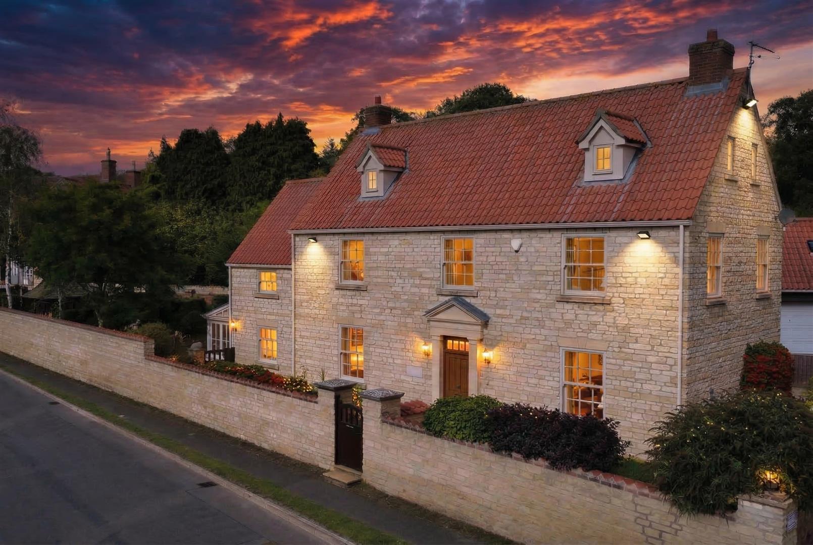 Property Image 77745a4a-e667-4fcb-96d6-d6749ff482db
