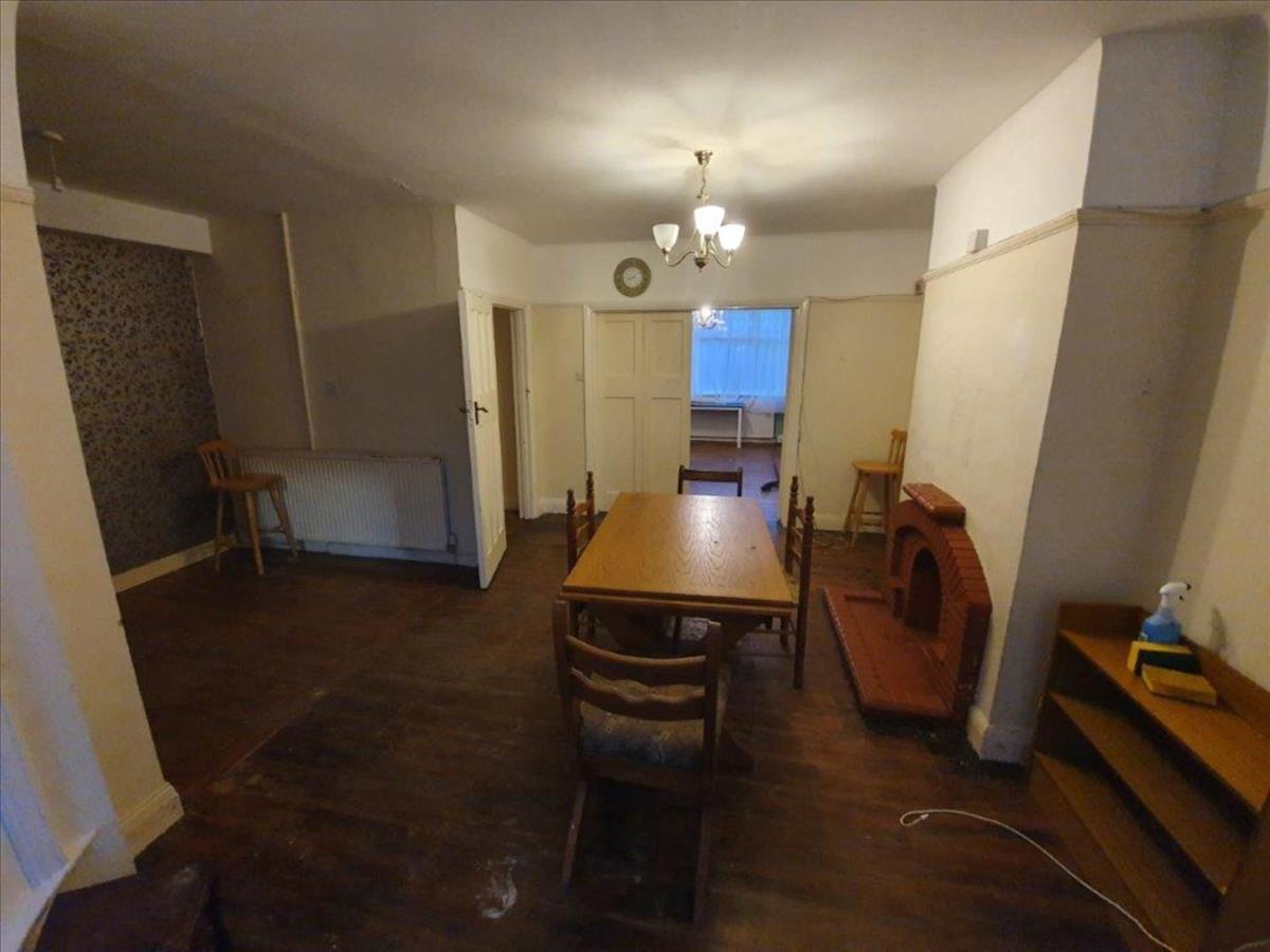 Property Image 777f8660-431f-4bb9-89fc-aec6dfdff93e