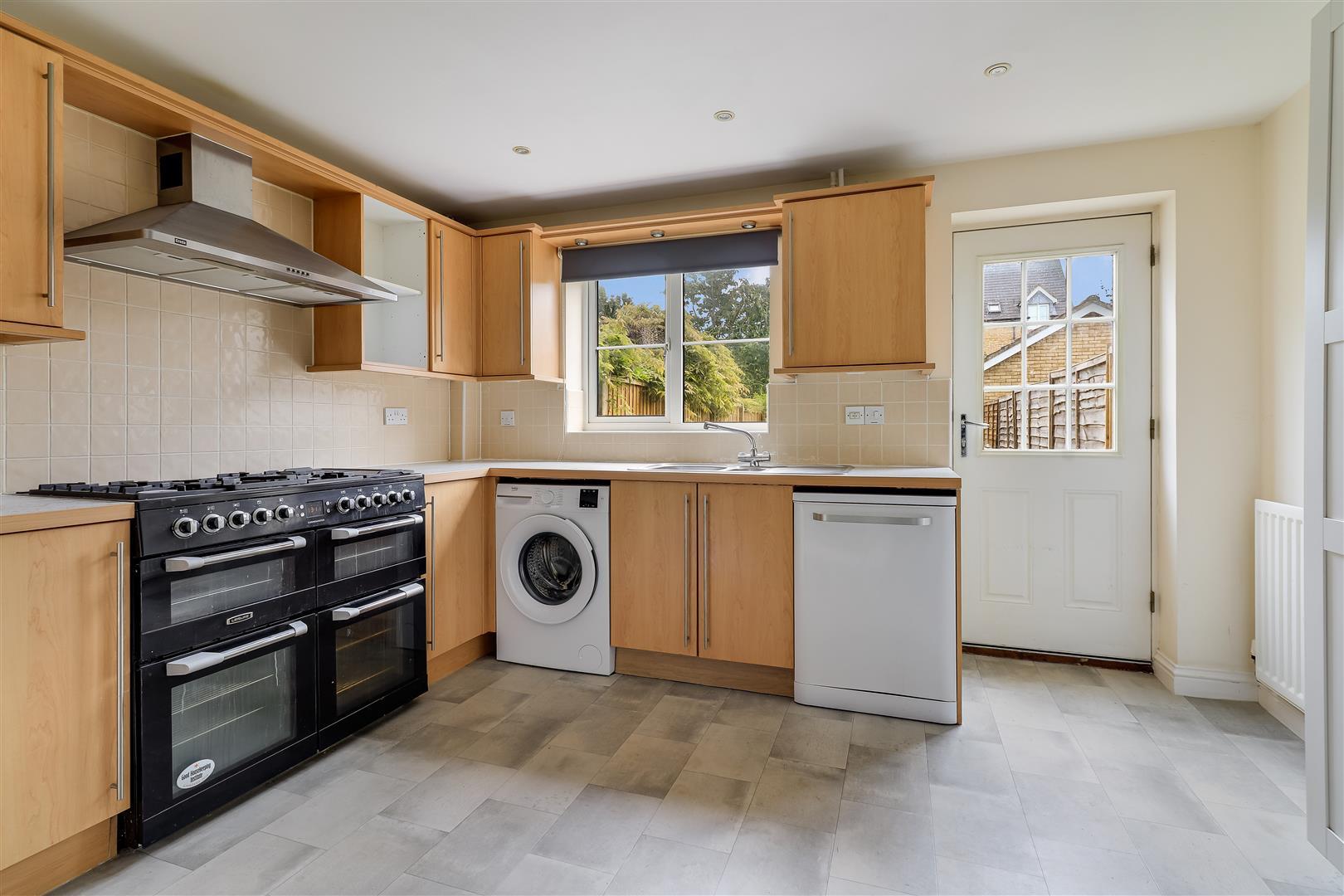 Property Image 77837128-213a-435e-bbd0-c00a29fdf08a