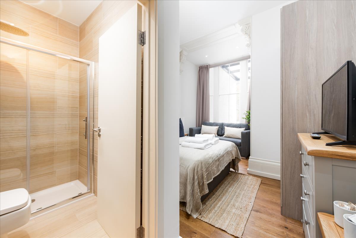 Property Image 7785f18b-694c-4ad0-b9ec-f83e026397c9