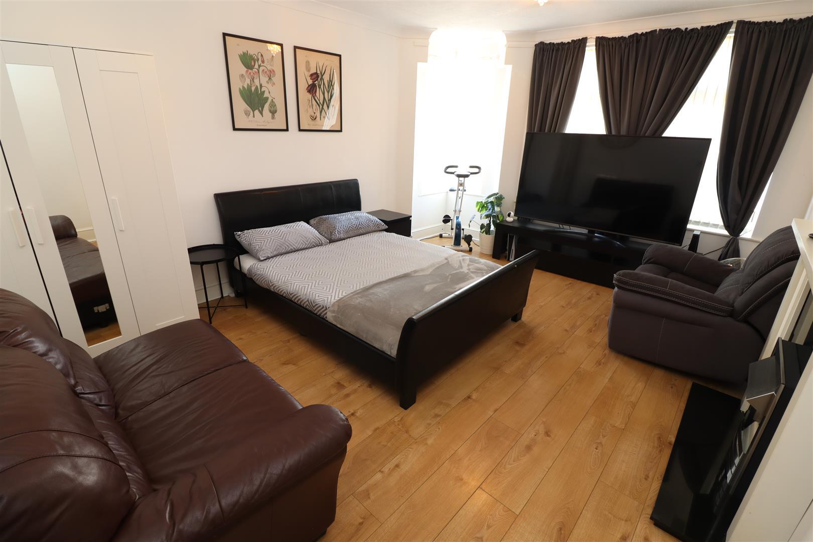 Property Image 77876611-0ad8-4065-bad9-146296e02bbc