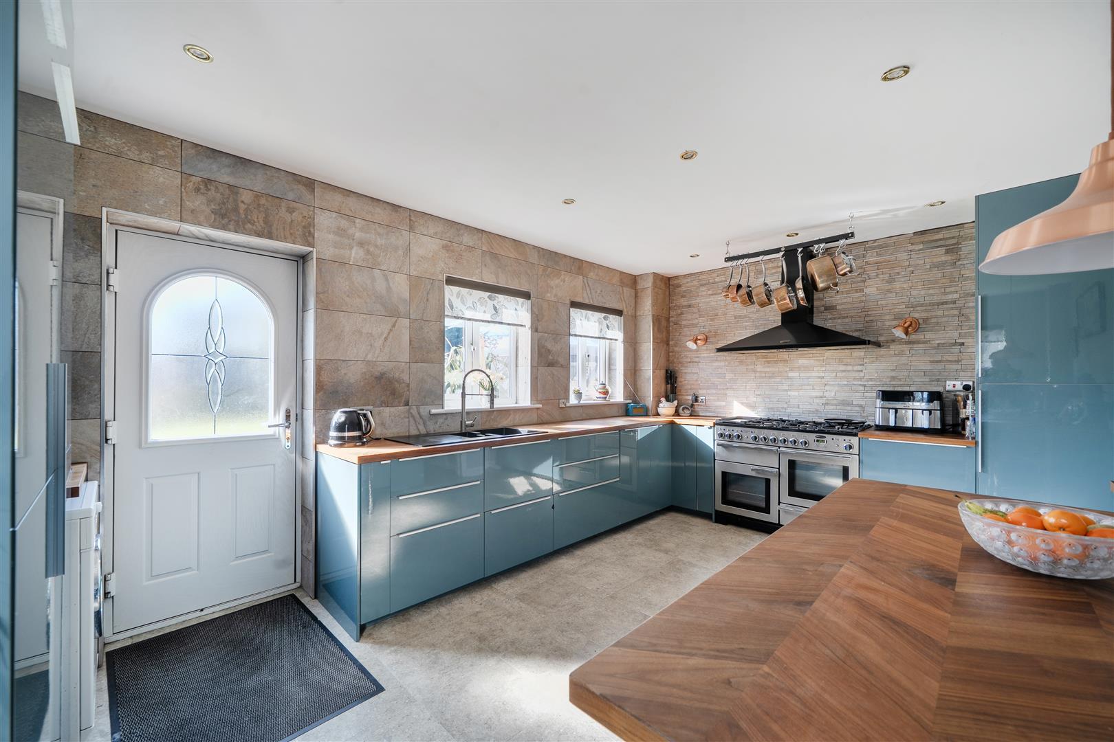 Property Image 77a003cb-ecc0-49ac-bf8d-90e2b3669298