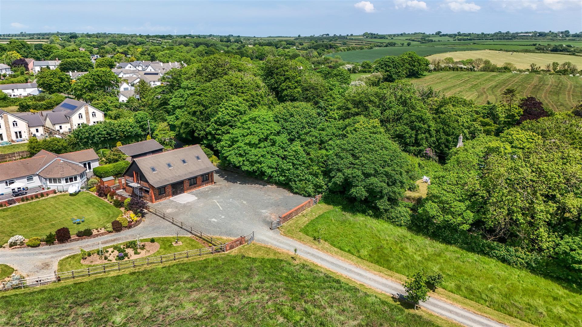 Property Image 77add48c-cbc8-4950-906d-d81a2a9427e1