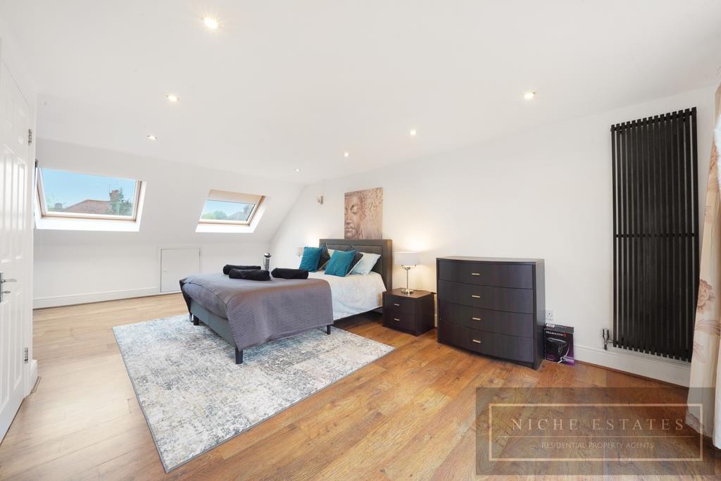 Property Image 77afafa1-c6e7-4e27-ade5-2f93d2c07cf9