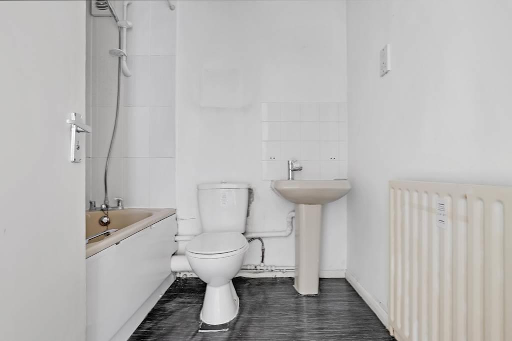 Property Image 77b27a52-bc55-4dd7-8e4f-9d3d35bc60d9