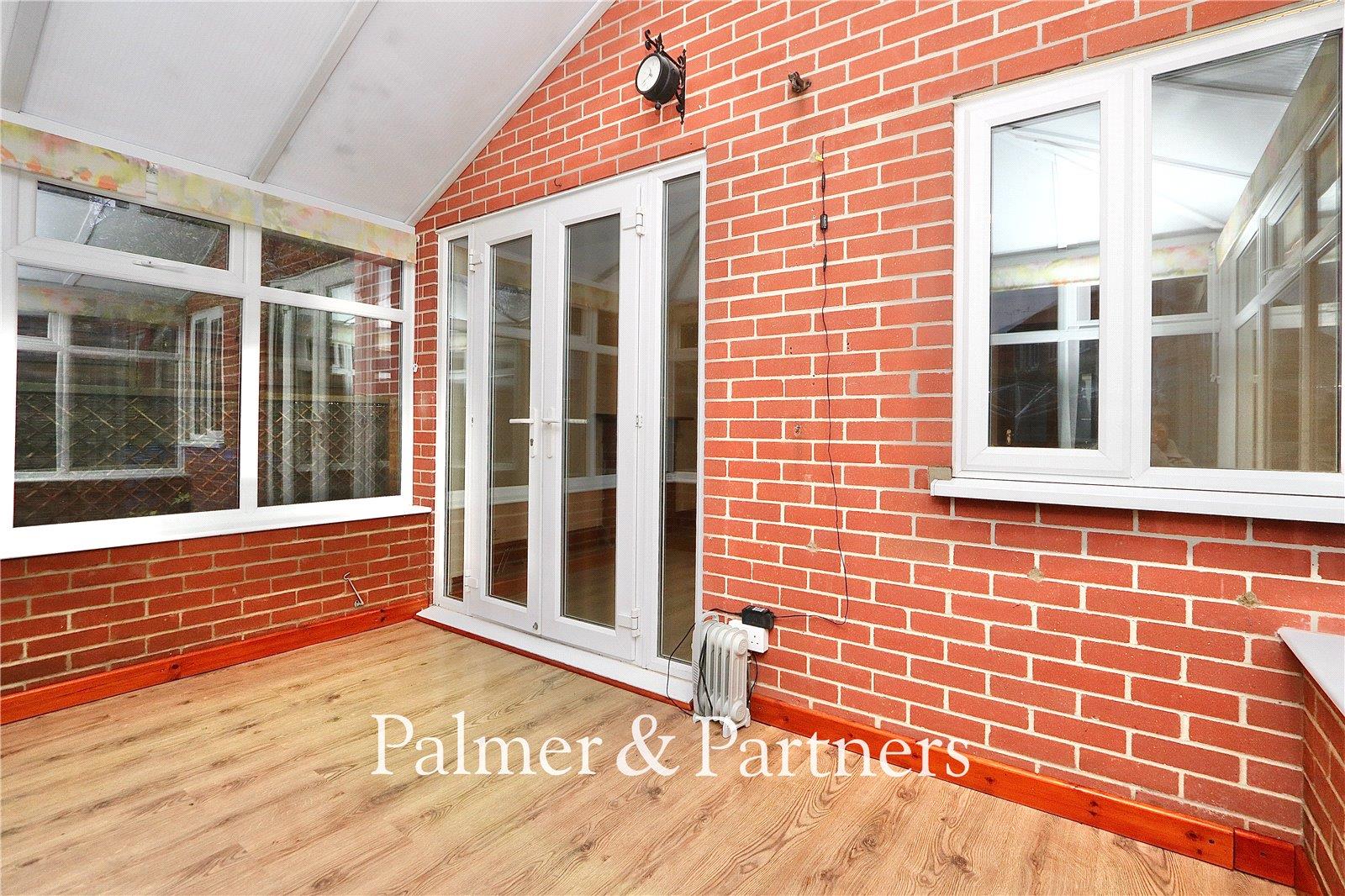 Property Image 77b86349-3374-424f-b38d-7981744f6ae2