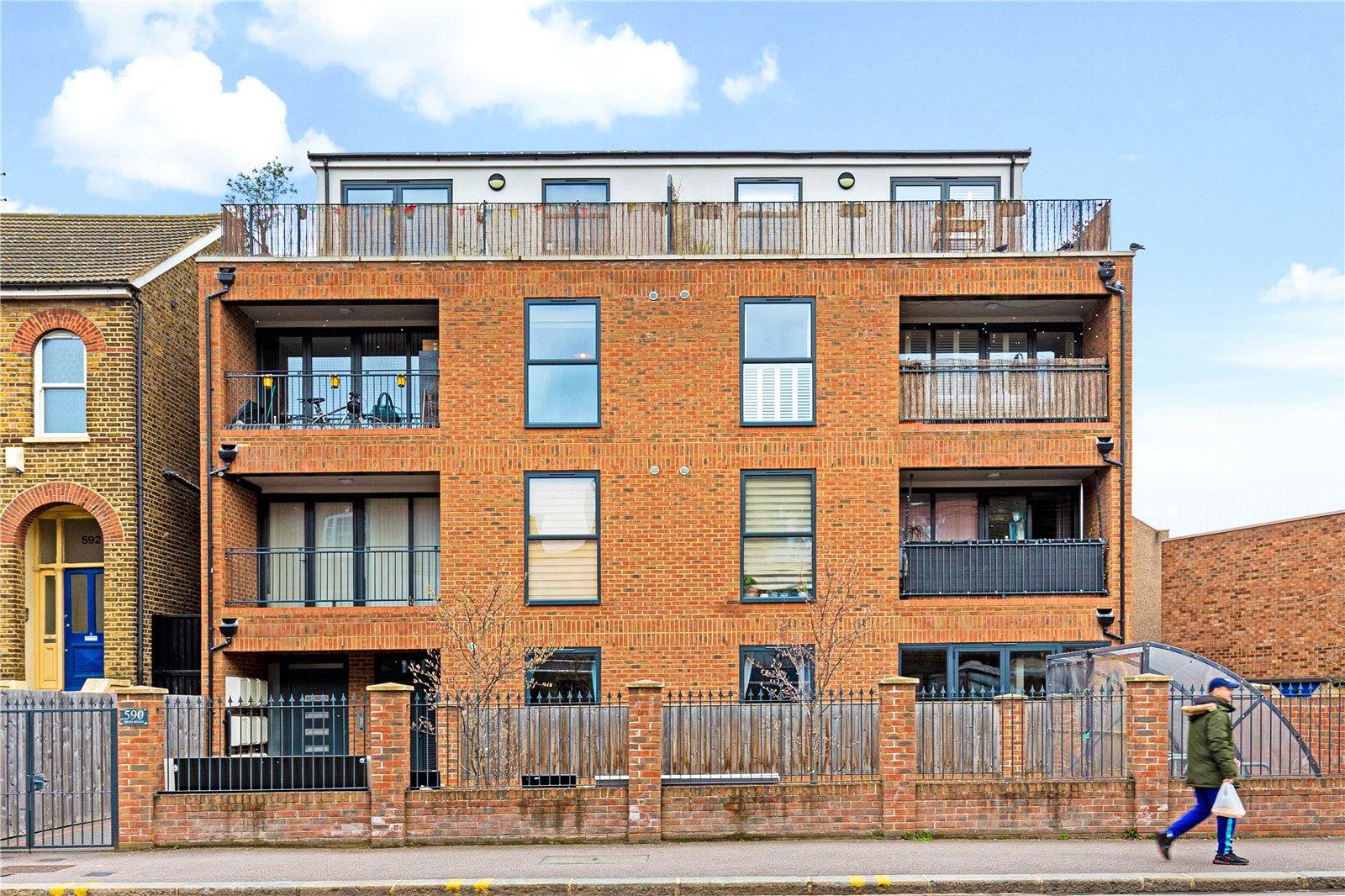Property Image 77c232ff-59ad-4ad0-b0b6-2bac25ebd8a7