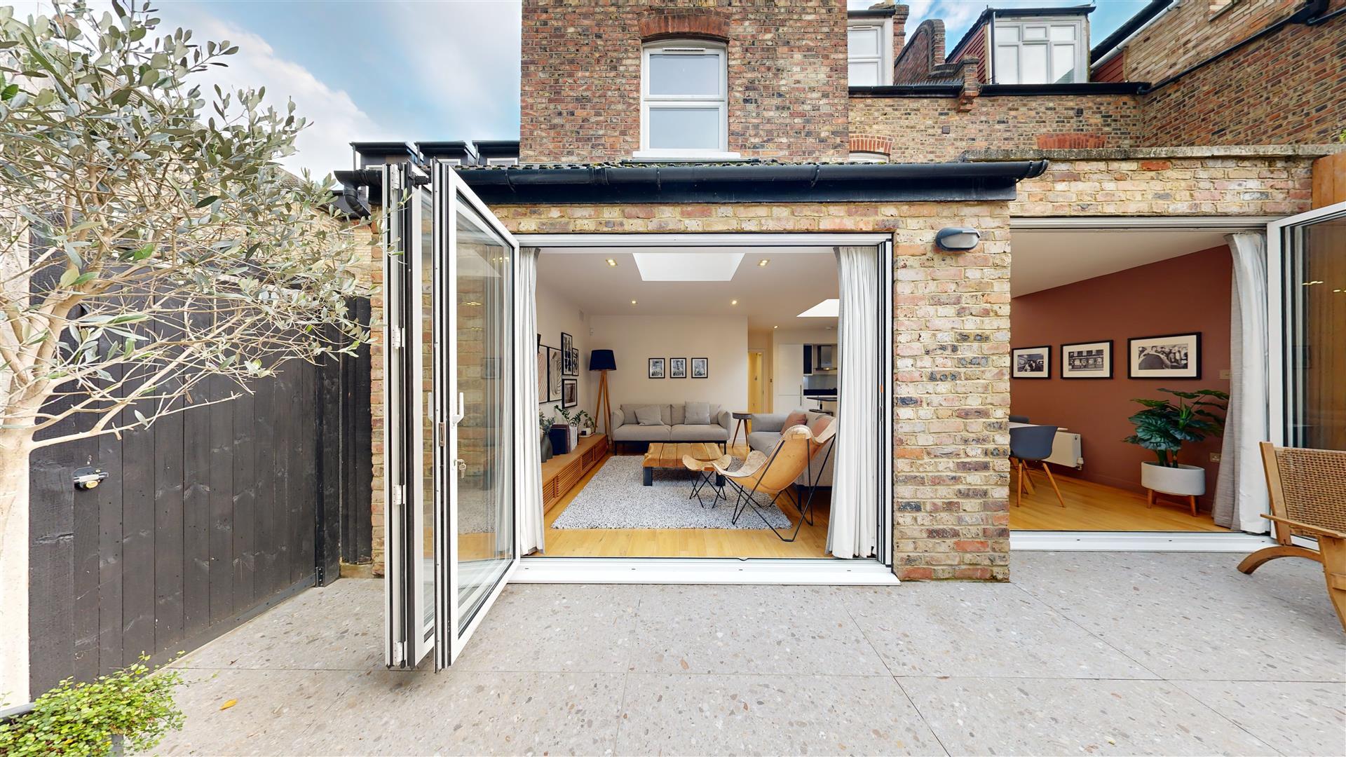 Property Image 77ca9ac9-897f-422b-b416-daf6aca157da