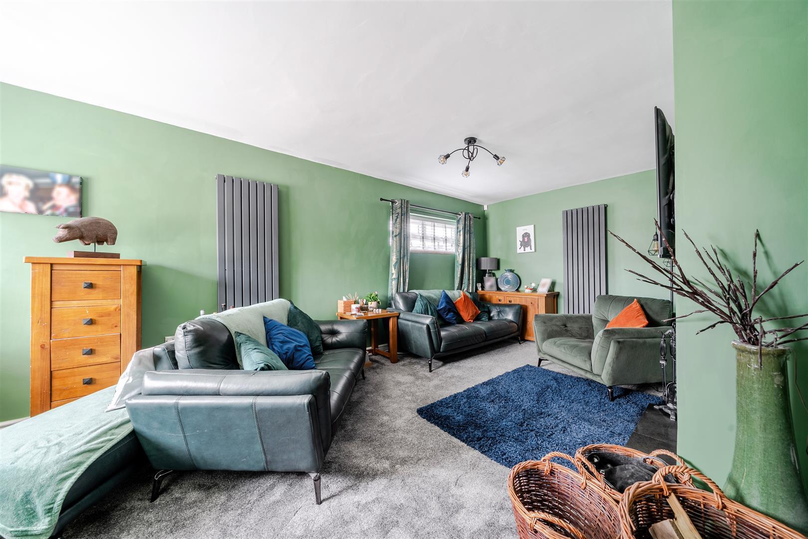 Property Image 77cdfa15-4885-4d45-a939-9e1585d87846