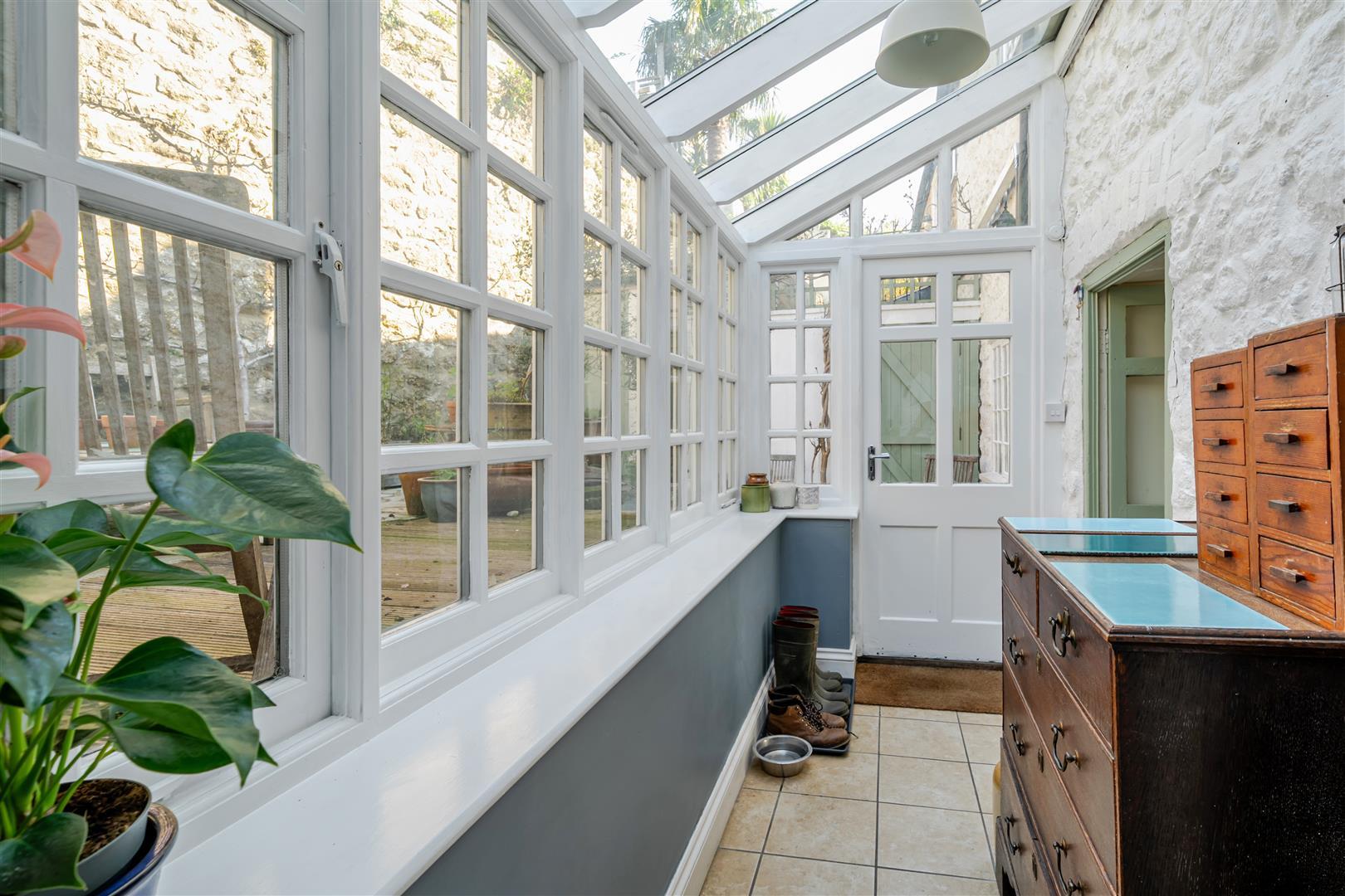 Property Image 77dc4cd2-58a1-4ee8-b259-f73bdea54e89