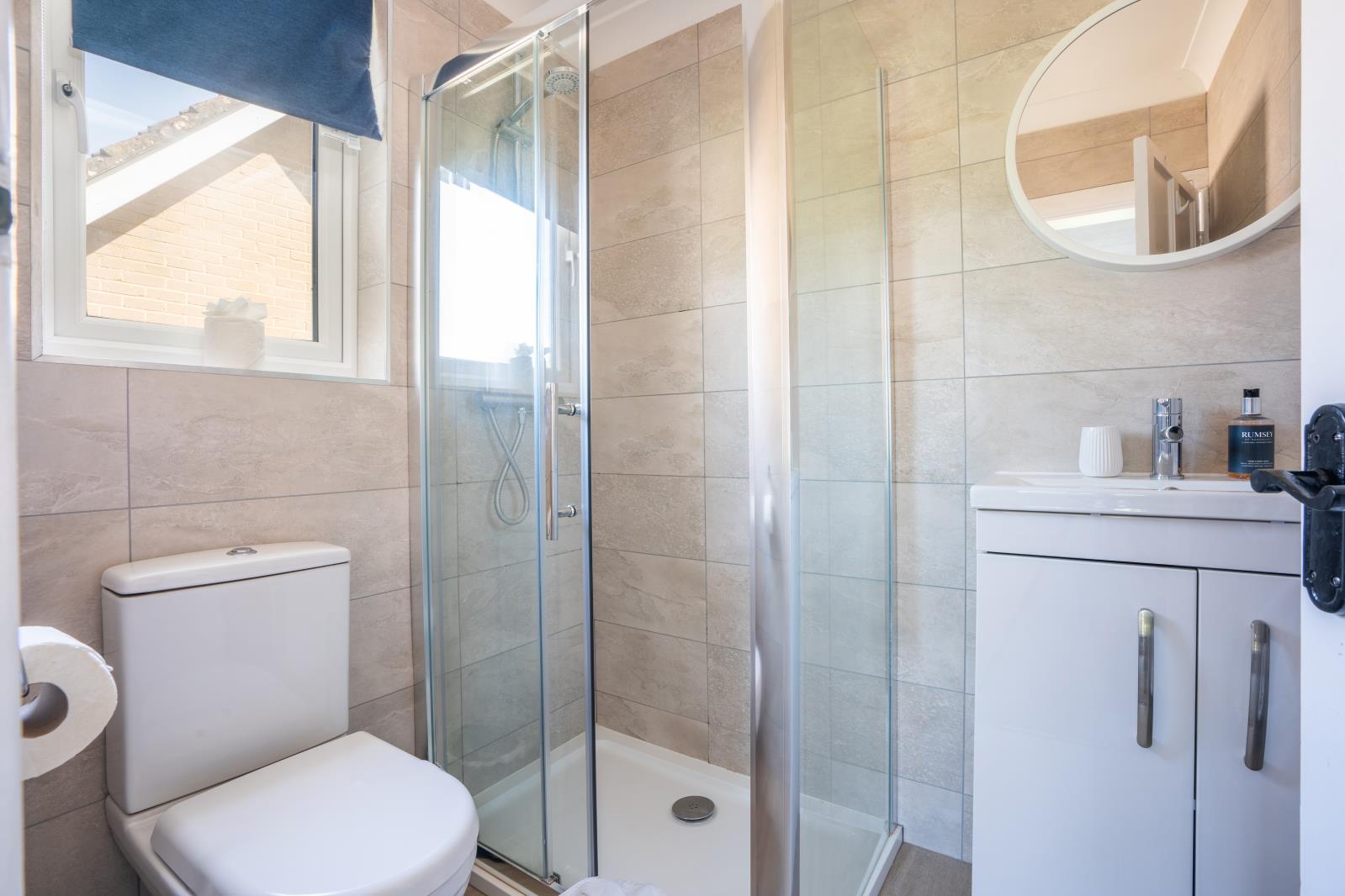 Property Image 77dc6343-0d94-4183-bc37-73f5e3297693