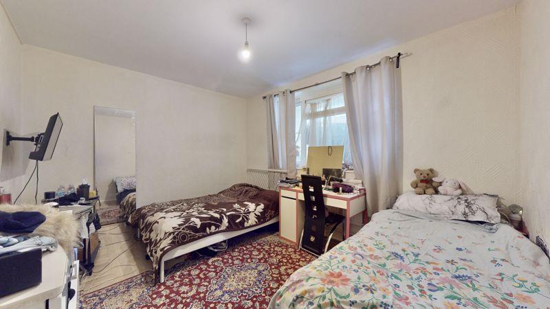 Property Image 77e06eff-d01f-4ef3-989c-962944072e01