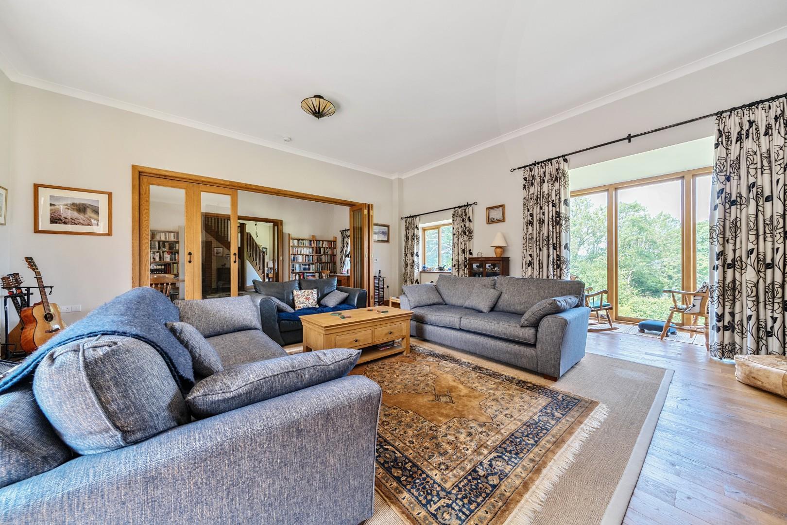 Property Image 77e774f1-c5d2-43c2-8beb-05c06cd7fdb7