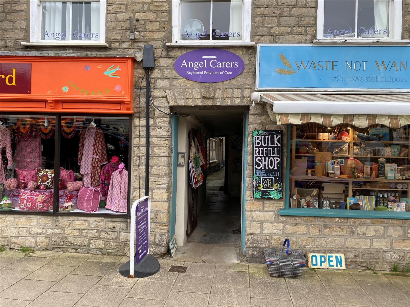 Property Image 77fb6edd-d6ce-4122-a16b-d00742b1927c