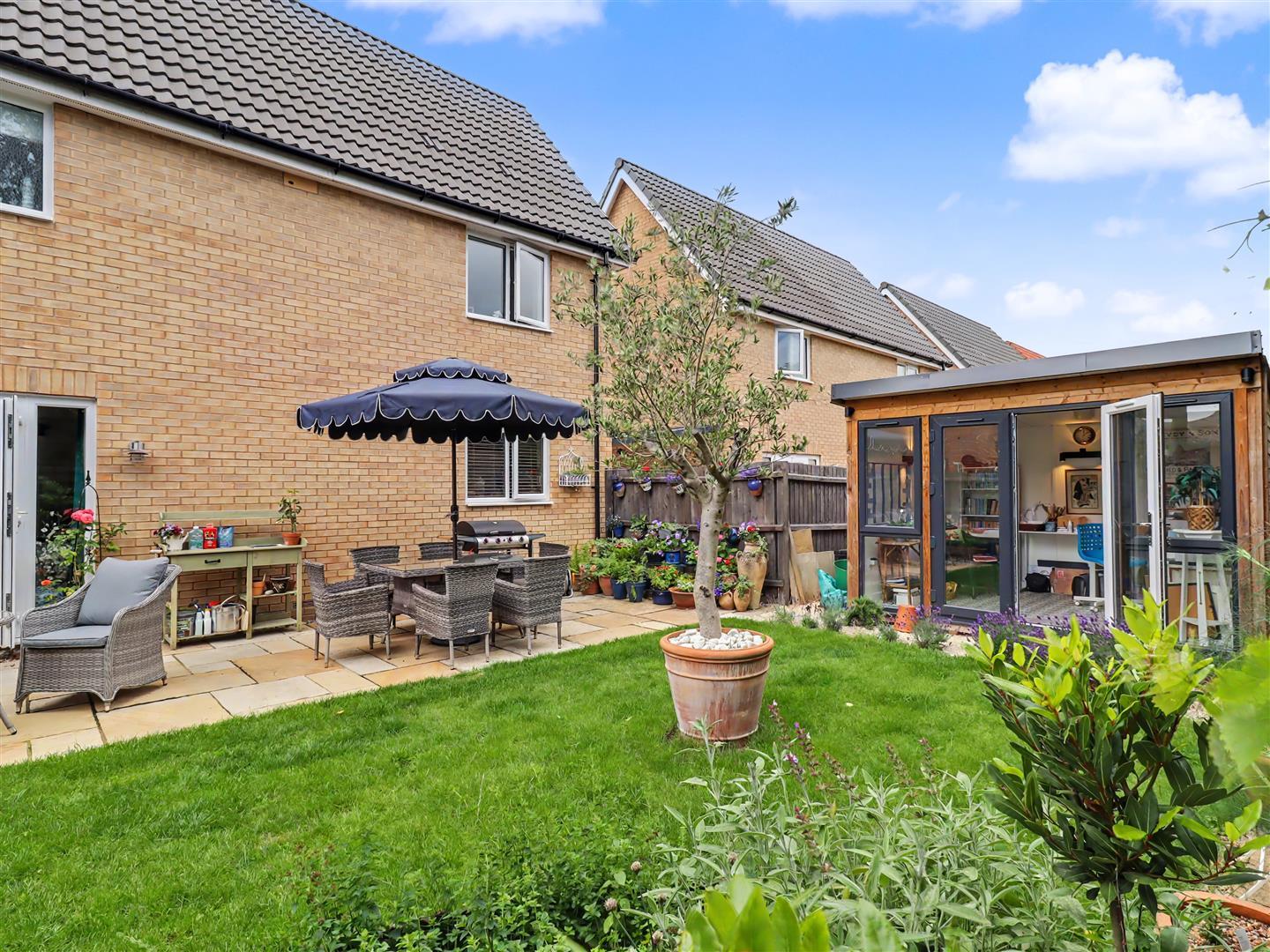 Property Image 77ff458f-dcc0-4bd3-9dc3-610ff9c51a69