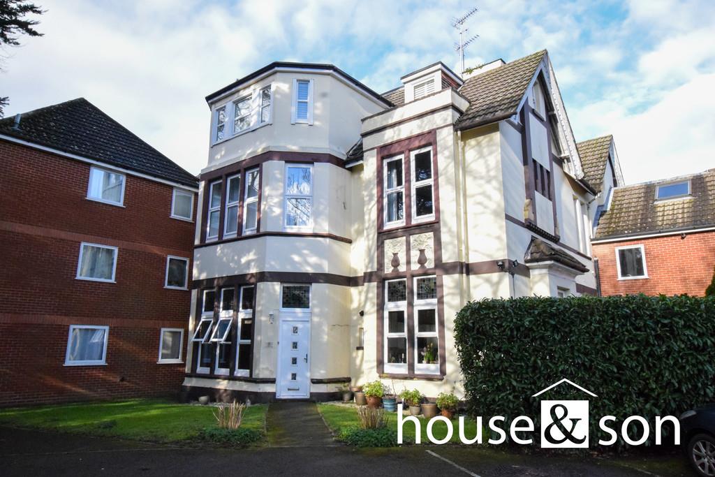 Property Image 78059196-178e-4371-82b1-1a24ab321779