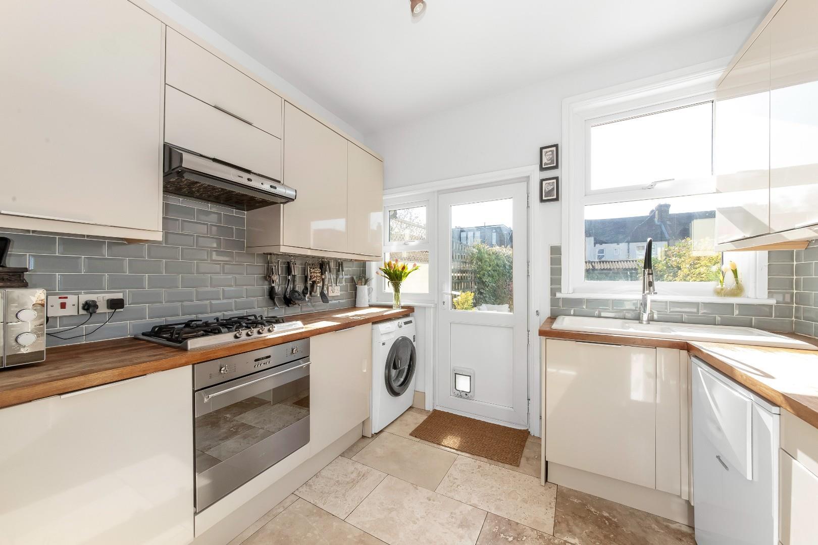 Property Image 7805f455-3d78-4fdb-b66e-adcd74bf5b4b