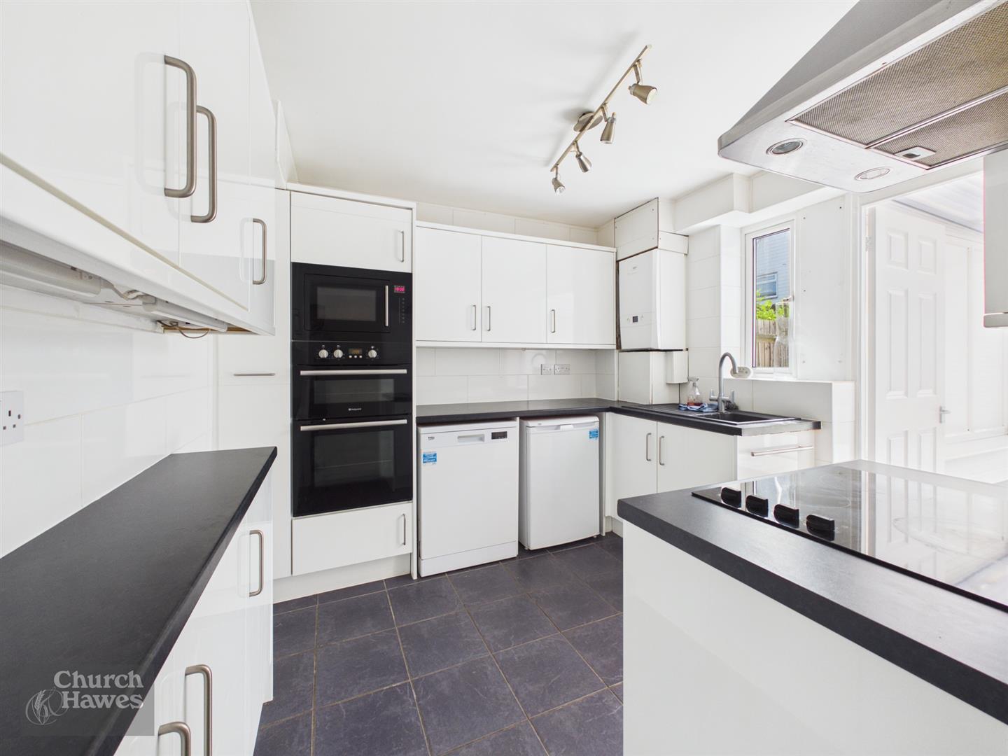Property Image 7811a85c-00f2-4c32-8762-da25ceee0471