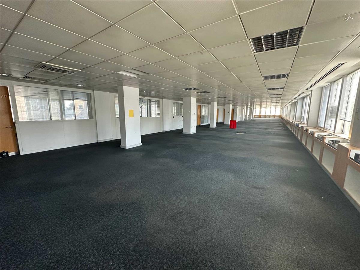 Property Image 78178f42-db49-4f69-9b1c-f02348c9293d