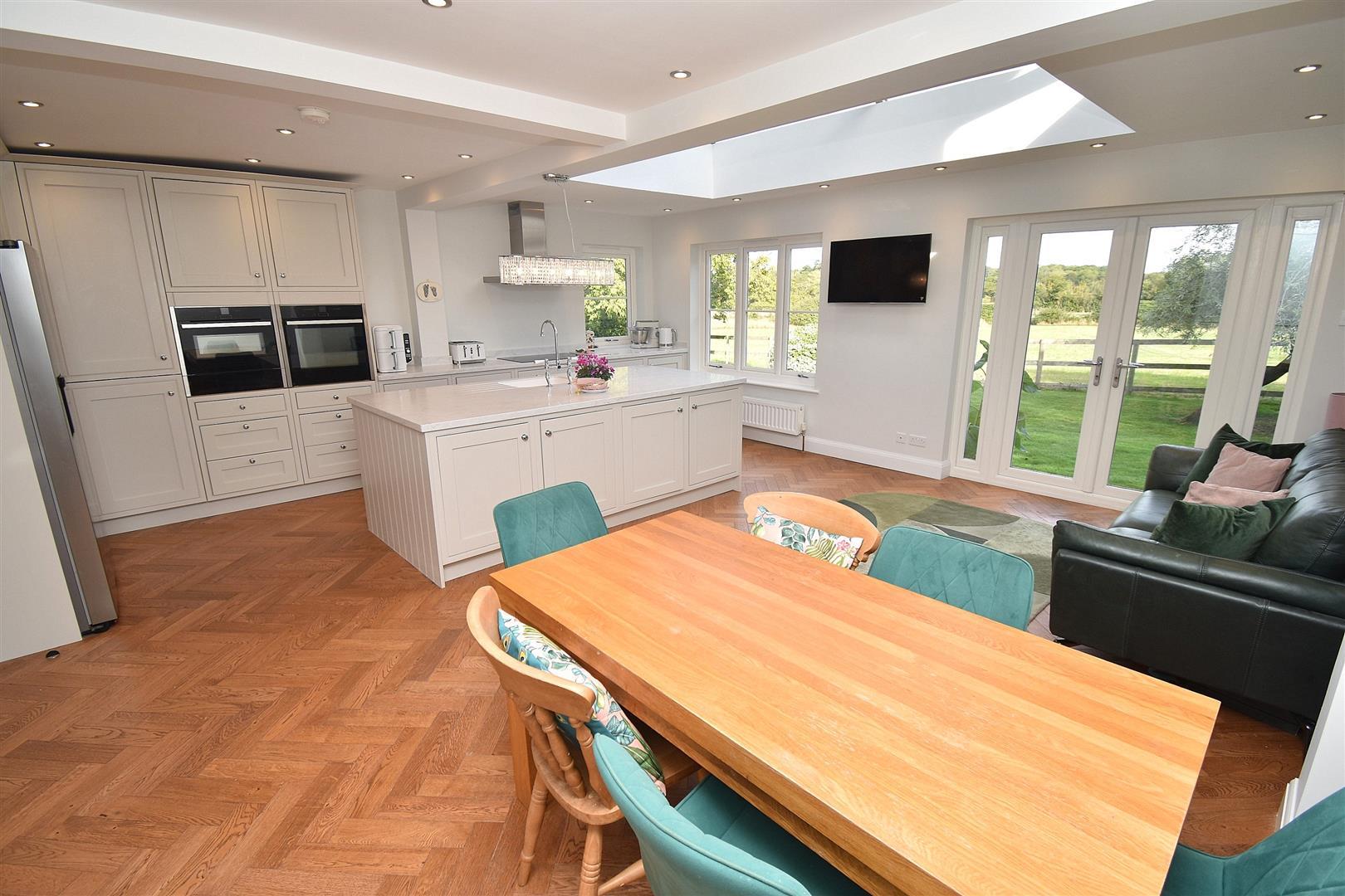 Property Image 781d9f10-c333-4b4a-9345-8727dbf8ef92