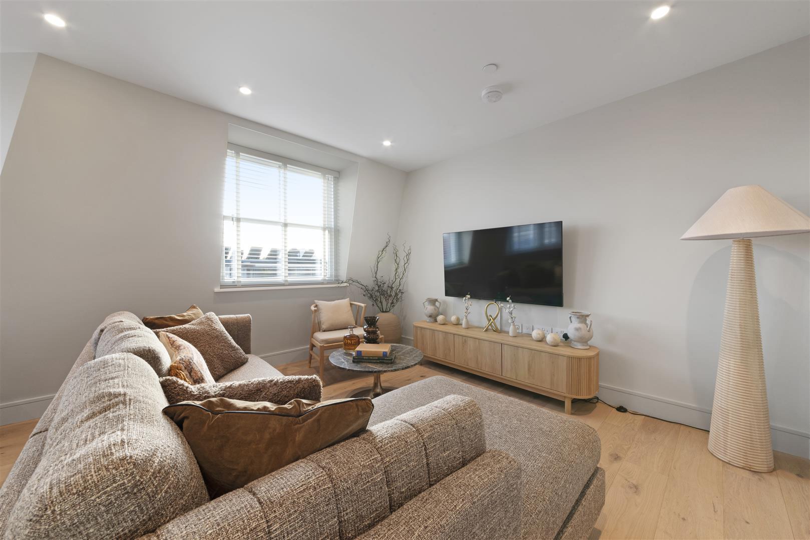 Property Image 782439ea-e118-41c4-93b6-244089893f5c