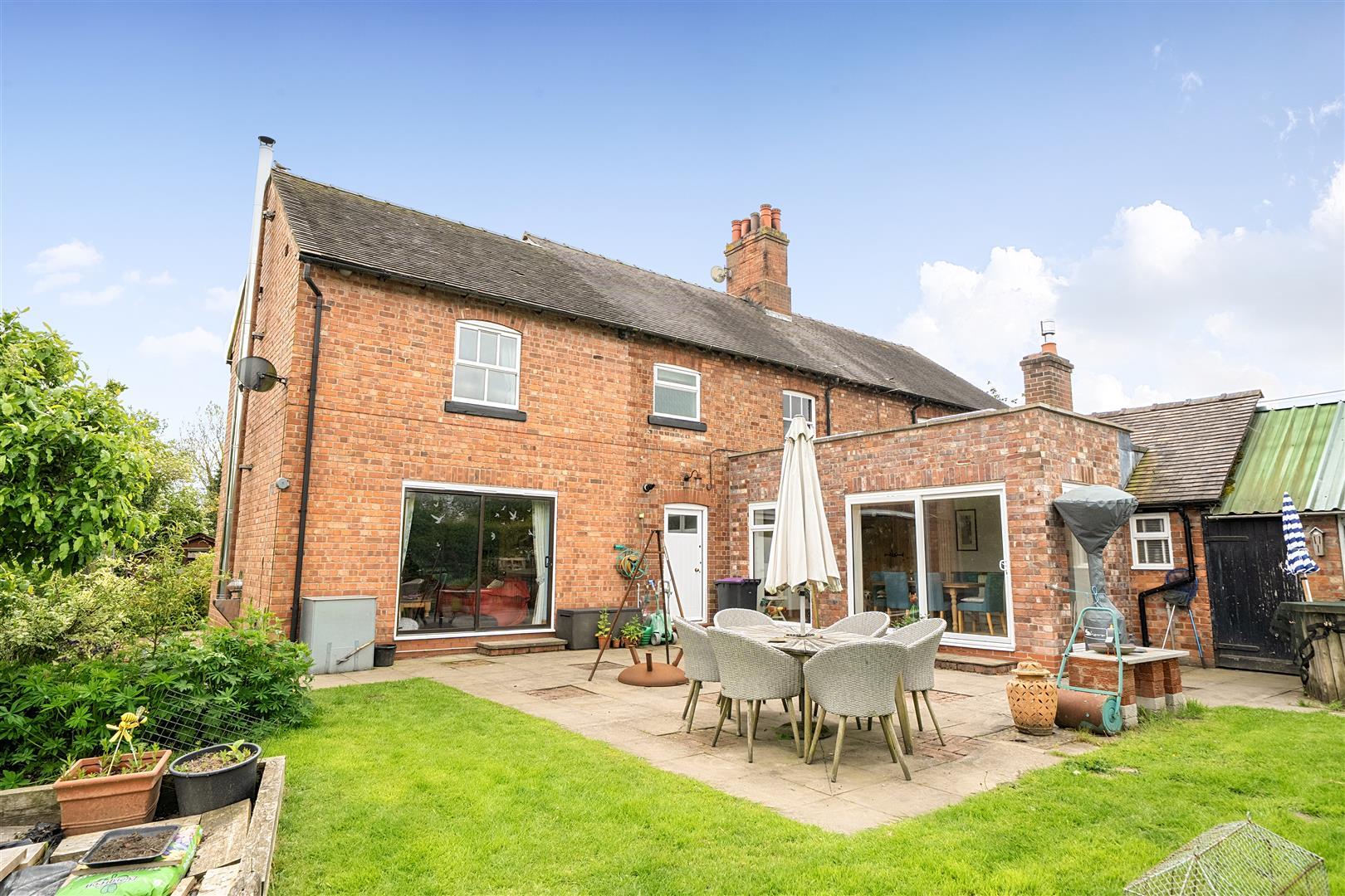 Property Image 783d8545-2e66-4a28-b1c3-6b32212130ce