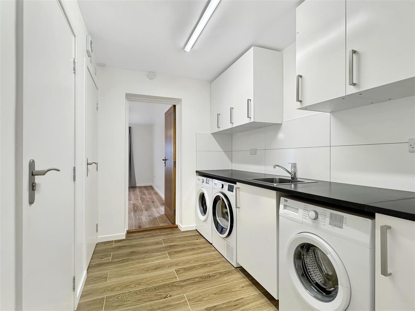 Property Image 784b73bb-aa73-41bb-9c1d-4af21a0dd9ba