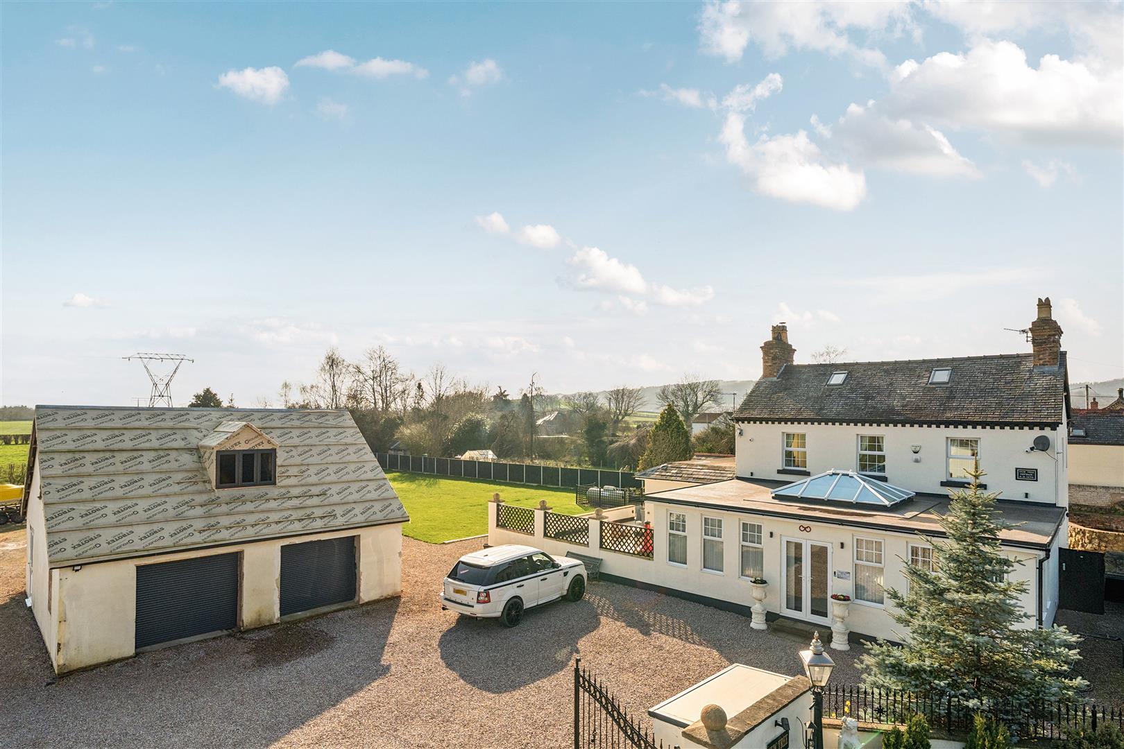 Property Image 785acb3a-0aec-4064-ad1c-95cda2116a75